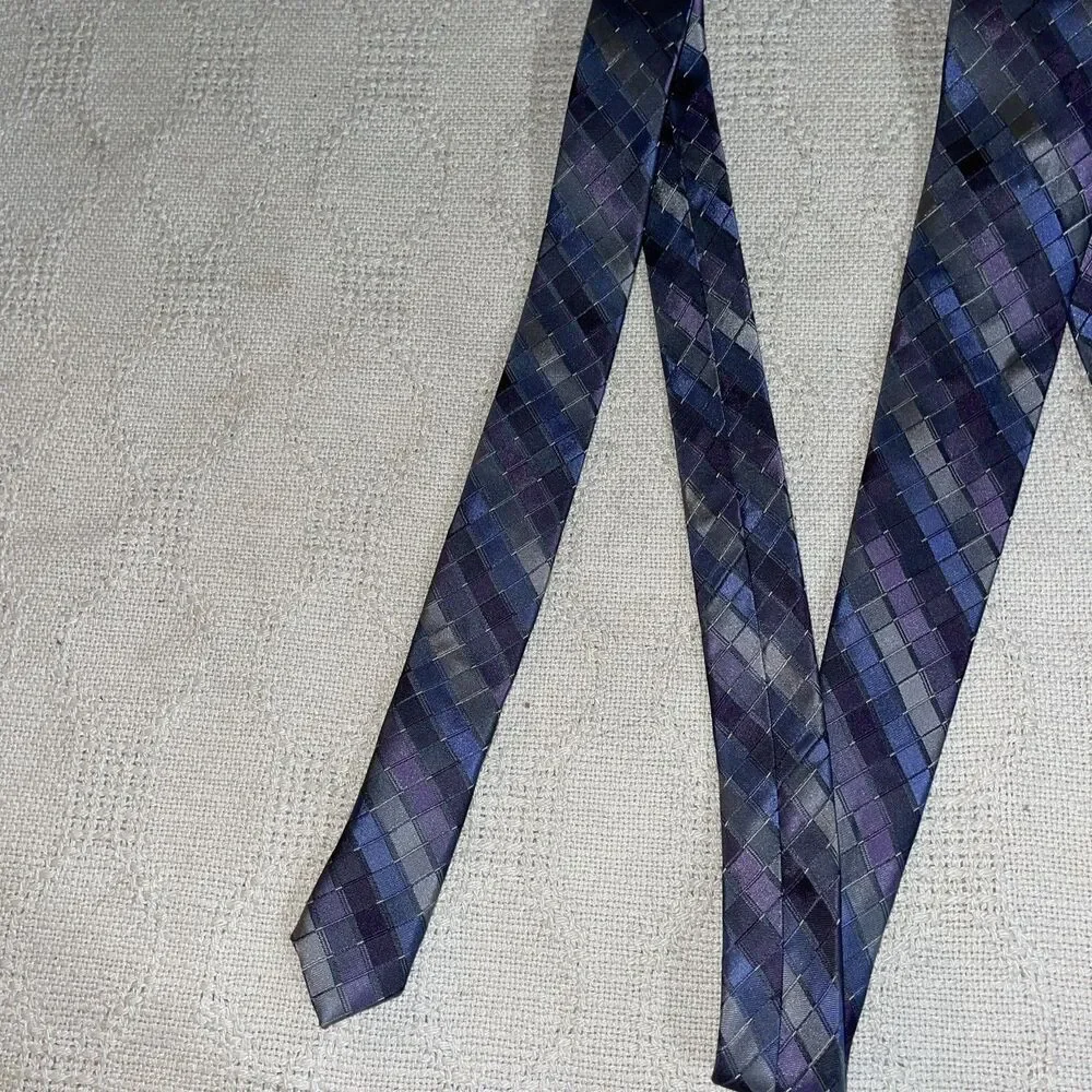 Calvin Klein Men’s Dress Tie Sz 23” 3.5” Blue Geometric Extra Long Business NWT